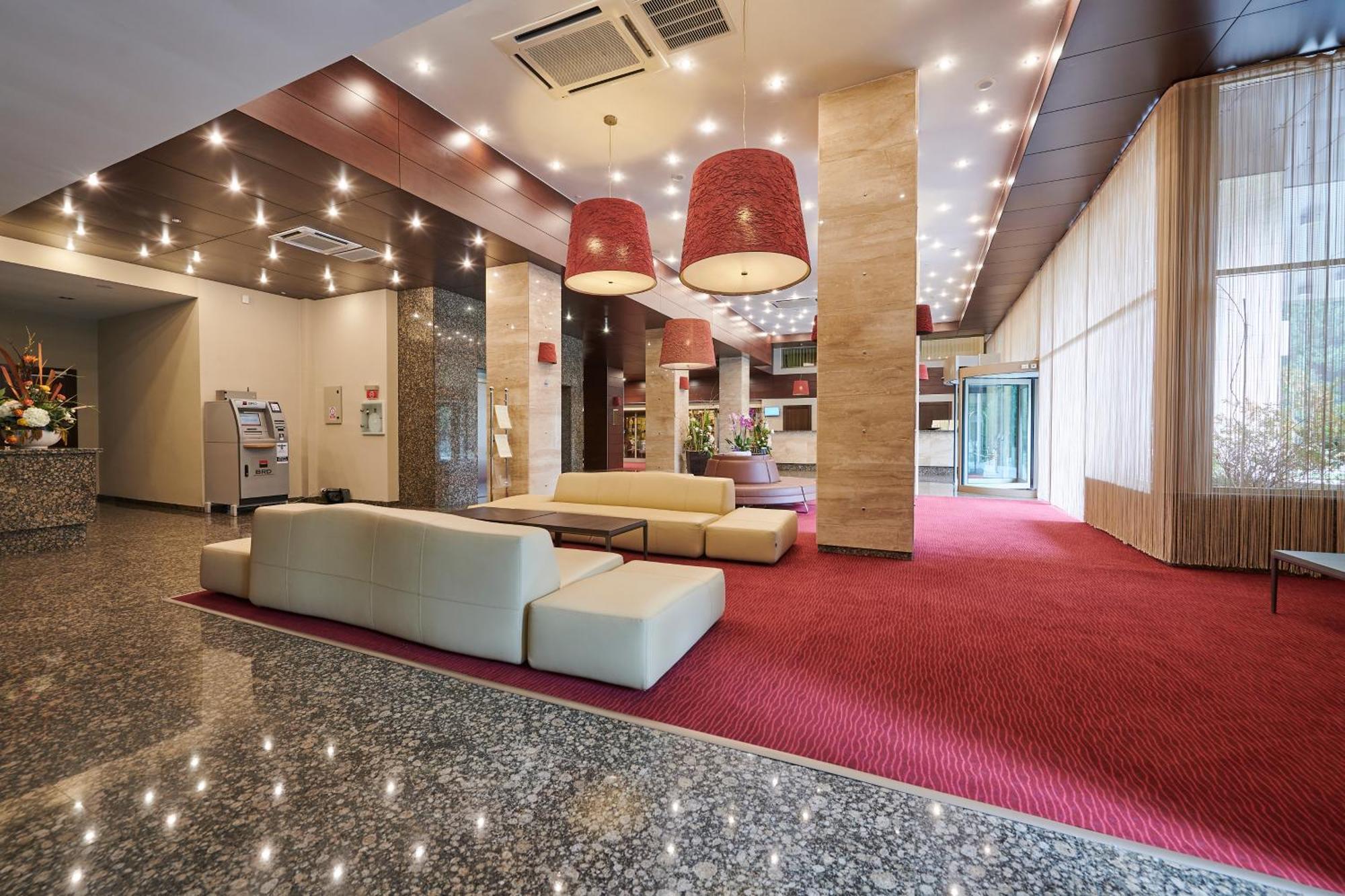 Hotel Clermont Covasna Ngoại thất bức ảnh
