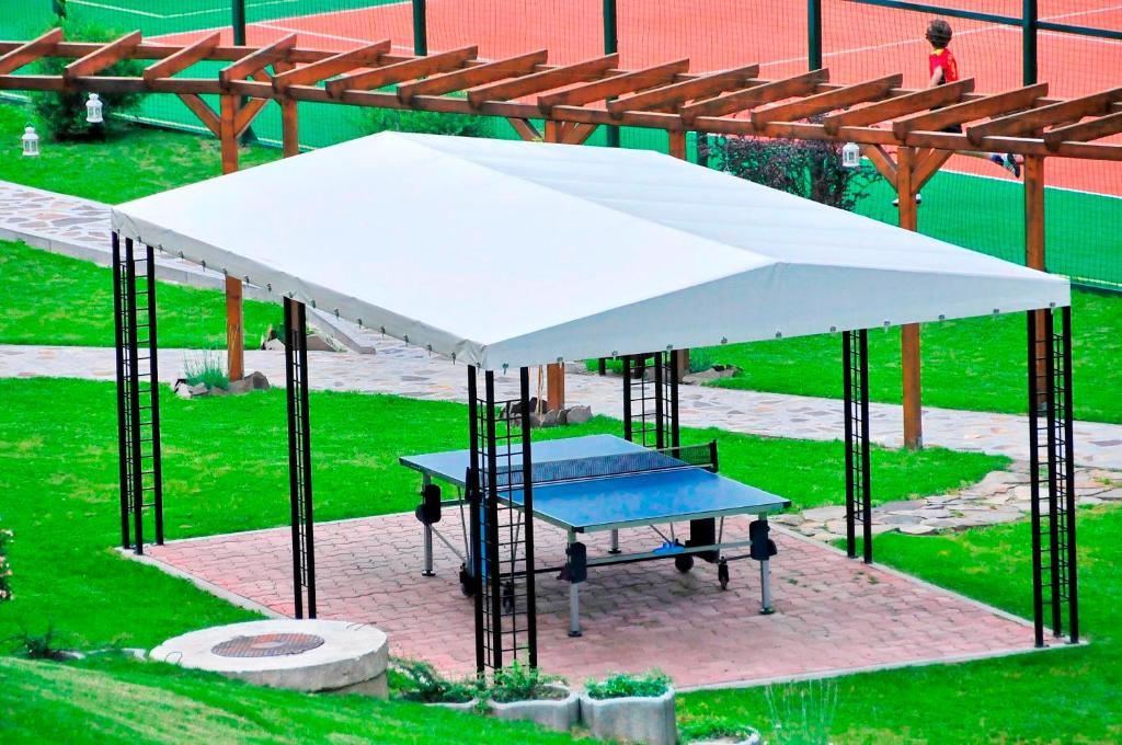 Hotel Clermont Covasna Ngoại thất bức ảnh