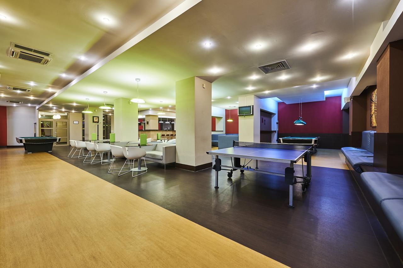 Hotel Clermont Covasna Ngoại thất bức ảnh
